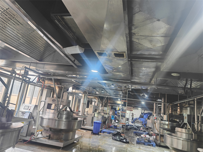 如何清除厨房江津油烟管道清洗后产生的油污