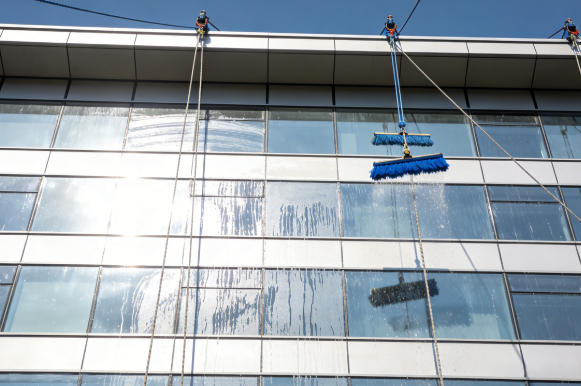 江津高空外墙清洗不同材质的清洗工艺  